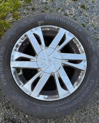 cerchi e Pneumatici invernali Continental 175/65