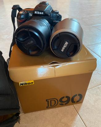 Nikon D90 con due obiettivi