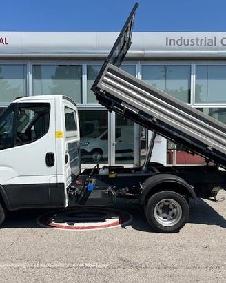 IVECO IVECO DAILY 35C12 RIBALTABILE TRILATE U19320