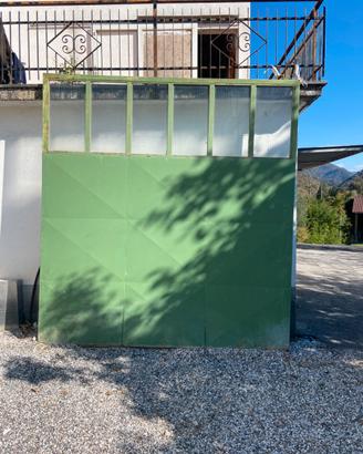 Portone scorrevole in ferro con guida