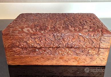 SCATOLA ETNICA PORTA GIOIE LEGNO INTARSIATO A MANO