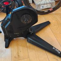 Tacx trainer per bici indoor