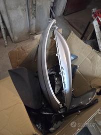  ricambi/plastiche Beverly 300ie