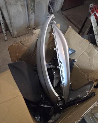  ricambi/plastiche Beverly 300ie