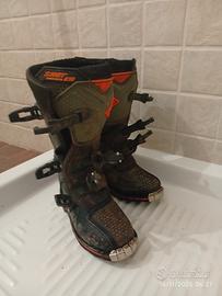 stivali da motocross numero 37