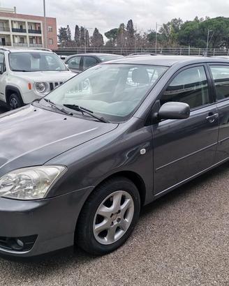 Toyota Corolla 1.4 D-4D M-MT 5 porte Sol ESP