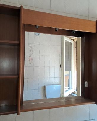 Mobile da bagno stile vintage con specchio