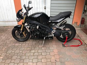 Triumph Speed triple 1050