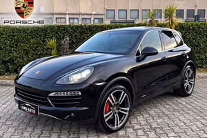 PORSCHE CAYENNE 3.0 PLATINUM EDITION – 245 CV