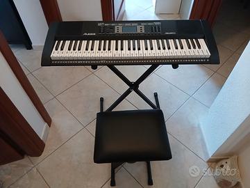 Tastiera elettronica 61 tasti con sgabello e base