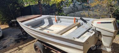 Barca VTR trimarano+motore 10HP