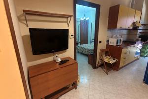 Monolocale ammobiliato in buone condizioni