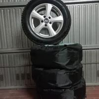 Penumatici invernali GOODYEAR 215/65  R16