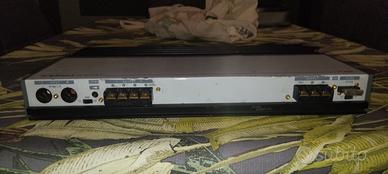 Amplificatore Audioqueest 