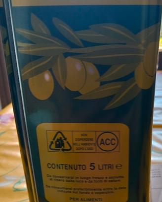 latta olio piena da 5 litri