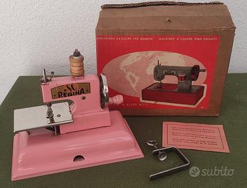 Regina 556 Macchina da cucire per bambini anni '60