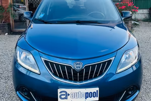 Lancia Ypsilon 1.0 FireFly 5 porte S&S Hybrid Silv