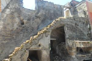 rudere di 45 mq  su due livelli