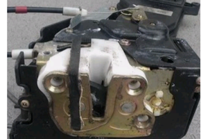 Sistema di chiusura anteriore sx Mazda 6