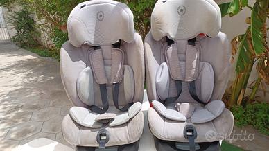 Coppia seggiolini Bébé Confort Titan Auto 9-36 kg