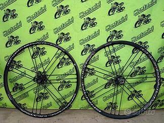 CAMPAGNOLO SHAMAL ULTRA C17 2-WAY FIT DISK TUBELES