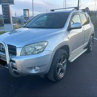 Toyota RAV 4 RAV4 2.2 D-4D 136 CV Luxury