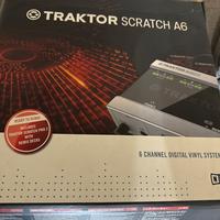 TRAKTOR SCRATCH AUDIO A8 ancora con pellicol