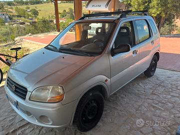 Suzuki Ignis 1 serie