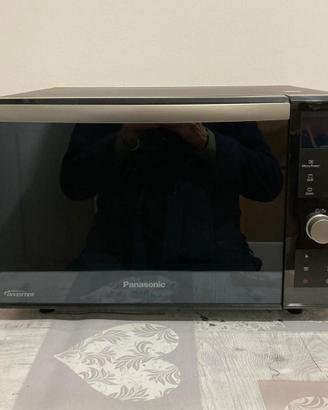 Forno a microonde combinato Panasonic 23 litri