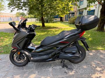 Honda Forza 350 DE LUXE