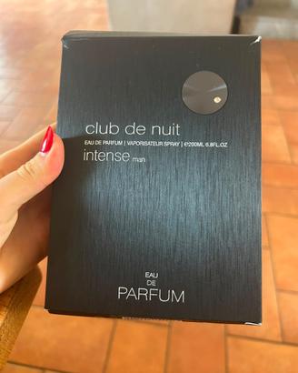 Profumo da uomo club de nuit