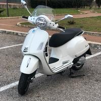Cupolino parabrezza originale nuova Vespa GTS 300