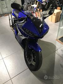 Yamaha YZF R6 - 2004