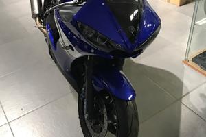 Yamaha YZF R6 - 2004