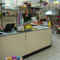 Arredamento multiuso negozio