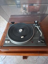 Giradischi con equalizzatore e casse vintage