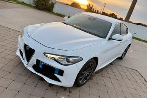 ALFA ROMEO GIULIA 2.2 JTDM 136CV AT8 SUPER