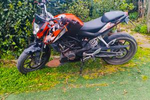 KTM Duke 125 2012