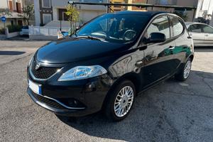 Lancia Ypsilon 1.2 69 CV 20837 Km neopatentati
