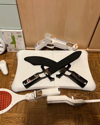 Wii Balance Board+Wii Fit+ Accessori varie