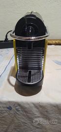 macchina caffè Nespresso Pixie 