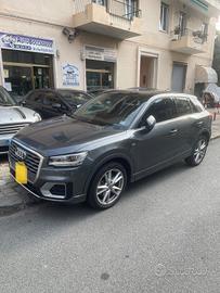 Audi Q2 2.0 TDI quattro S tronic Design S Line
