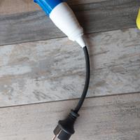 Adattatore spina CEE a presa Schuko per Camper 