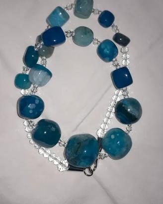 Collana in agata blu e vetro