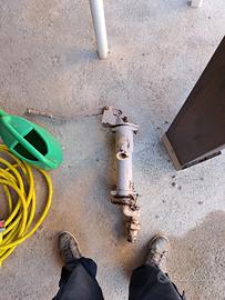 pompa acqua a mano