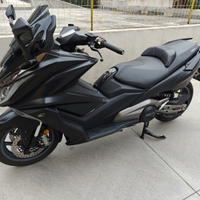 Kymco AK 550