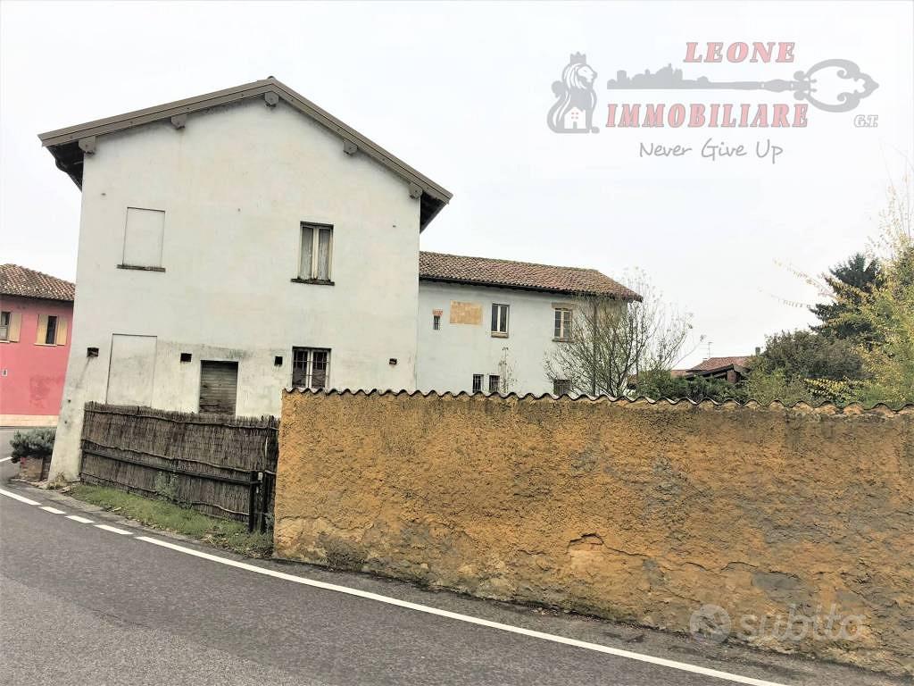 Rustico / Casale di 210 m² con più di 5 locali a M - Vista 3