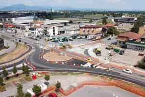 Magazzino deposito con area vendita