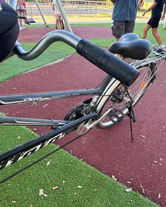 Tandem Atala