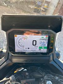Xadv 750